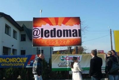 China Wateproof Outdoor Custom LED Displays  for sale