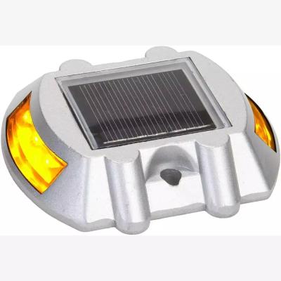 China Solar Road Studs IP68 Waterproof Landscape Light Solar Deck Light For the Road and Garden Lighting for sale