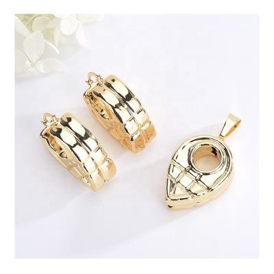 China Best Quality FASHIONABLE African Gold Dangle Earring Women Fashion Ladies Jewelry Set for sale