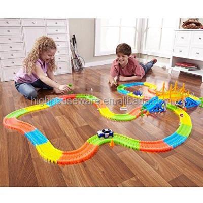 China Hot Selling Eco-friendly Material 165pcs Racing Track Glowing Magic Glow In Dark Luminous Track With Car Toys for sale