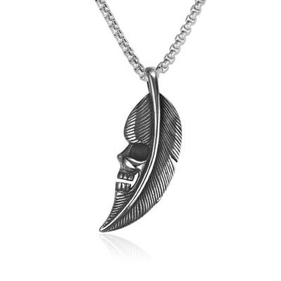 China Fashionable Custom Vintage Design Feather Skull Pendant Cheap Steel Stainlesd Men Jewelry For Men for sale