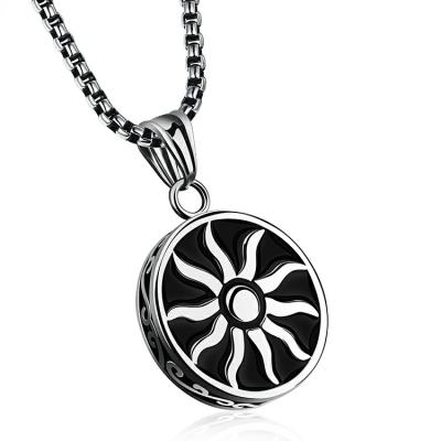 China Stainless Steel Fashion Design Sun God Pendant Necklace Man Marlary, Vintage Round Stainless Steel Jewelry for sale