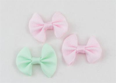 中国 白いリボンの Bowknot のヘアー クリップの厚いリボンの弓衣服の付属品 販売のため