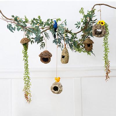 China 6 Styles Breathable Birds Nest Natural Bird House Outdoor Decorative Woven Egg Birdcage Hanging Grass Parrot Nest Houses Pet Bedroom for sale