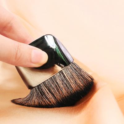 China Plastic Flat Brush Synthetic Hair Makeup Kabuki Brush Powder Loose Powder Brush Portable Blush Brush for sale