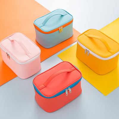 China Fashion high quality waterproof portable cosmetic bag for girl for sale