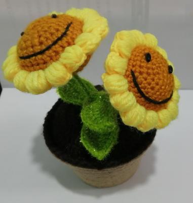 China Hand Crochet Good Quality Handmade Wall Hanging Hand Hook Sunflower Bonsai for sale