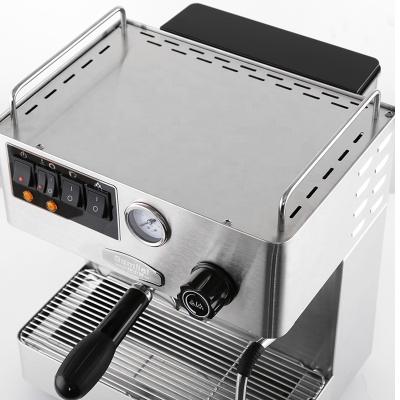 China CRM3012 Commercial Hotel Coffee Machine 1.7L 15Bar Espresso Coffee Machine 100 Cups/H for sale