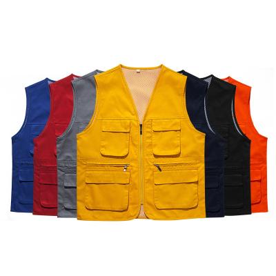 China Fashionable Design Men's Multi Pocket Utility Cargo Vest Custom Printing LOGO Work Supermarket Promotional Zipper Waistcoat for sale