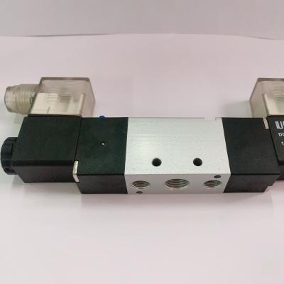 China Hotels pneumatic directional valvePilot-operated 5/2 way solenoid valve for sale