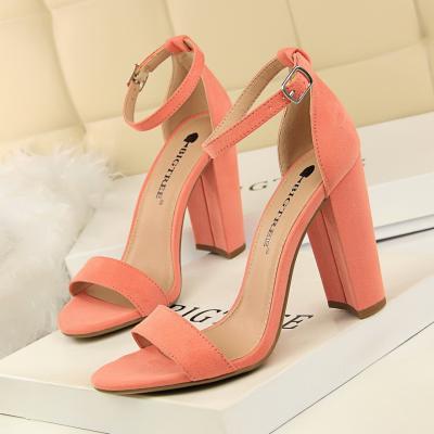 China Steel toe 2022 spring summer new design outsole lady leather toe shoes heels shape to 2021 women's single belt chunky heels heeled sandals for sale