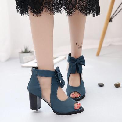 China Hot Sale Popular Women's Sandals Summer New Steel Toe Design Chunky Black Heels With Bowknot Ladies Heels Heeled Sandals 2022 Spring for sale