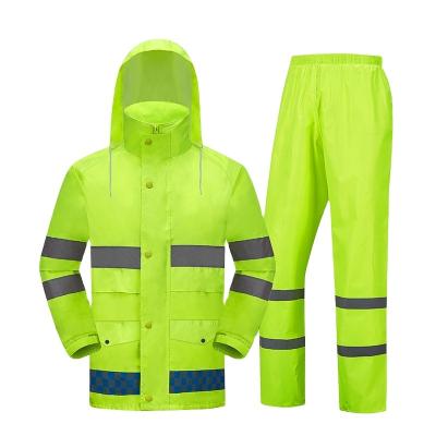 China Single person rainwear manufacturers selling 0.23mm two pieces water proof oil resistant oxford fabric pvc coating rain coat reflective rainco for sale