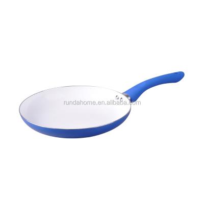 China Sustainable Auminum Frying Pan With Ceramic Coating for sale