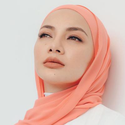 China 2021 fashion new design custom high quality muslim popular eyelashes hemming simple chiffon hijab for sale