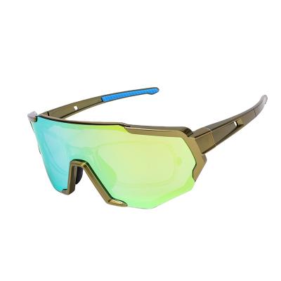 China Outdoor Sports Sunglasses Custom Polarized Sports Sunglasses UV400 Interchangeable Cycling Eyewear for sale