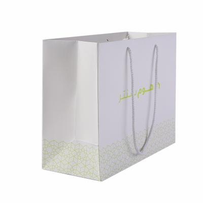 China Hot Selling Biodegradable Scarf Hat Moon Cake Silk Sky And Earth Cover Portable Packaging Box Paper Bag Wrapping Paper Bag for sale