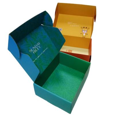 China Recyclable Cheap Custom Logo Printing Corrugated Gift Mailers Shipping Eco Skin Care Gift Delivery Paper Packaging Mailing Boxes for sale