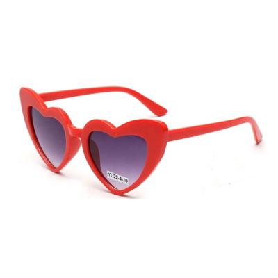 China Kids 2021 Kids New Fashion Colorful Party Embellished Children UV Protected Heart baby glasses sunglasses Sunglasses for sale