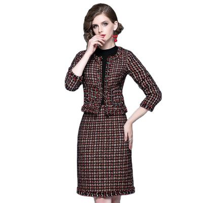 China QUICK DRY Women's Clothing Autumn And Winter 2022 New Temperament Fashion Swapping Suit Crude Tweed Small Perfume Two-piece Set for sale