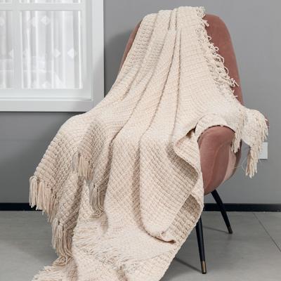 China Super Soft Wearable Textured Lightweight Knitted Blanket Solid Decorative Throw Blanket For Bed And Sofa for sale