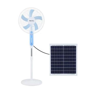 China 16'' Rechargeable Solar Powered Stand Fan With 25W Power And 20W Polysilicon Panel Te koop