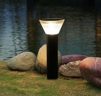 Chine Lampadaire solaire de jardin d'urgence à LED d'urgence à capteur à vendre