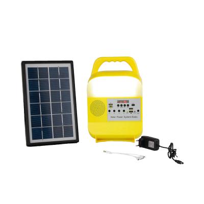 China Luz que acampa solar portátil amarilla 6000mah del OEM para los jardines en venta