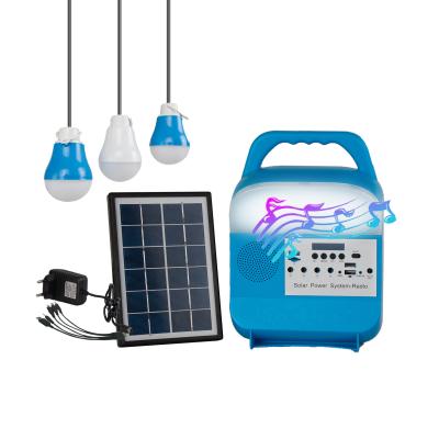 China sistema de iluminação exterior de acampamento solar portátil FM do rádio claro de 6000mah à venda