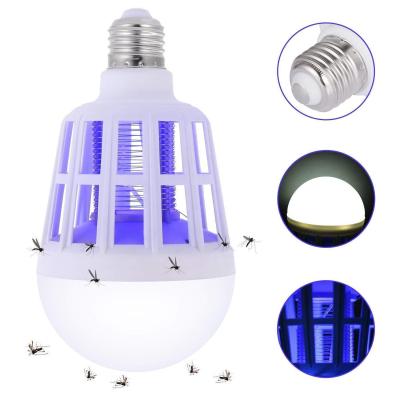 Chine Lampe UV menée 2 de tueur de moustique d'ampoule dans 1 veilleuse 15W 220v à vendre