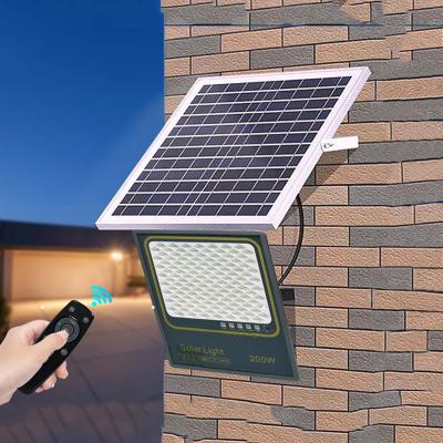 China High Lumen Solar LED Floodlight Waterproof Outdoor LED Garden Solar Floodlight for sale