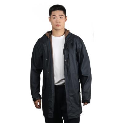 China 100% Polyester Men's Lightweight Waterproof Rain Jacket for sale