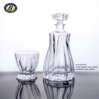 China Disposable Whiskey Decanter Set Gold Decal Glass Bottle With Clear Glass Cup Whiskey Gold Glass Sets for sale