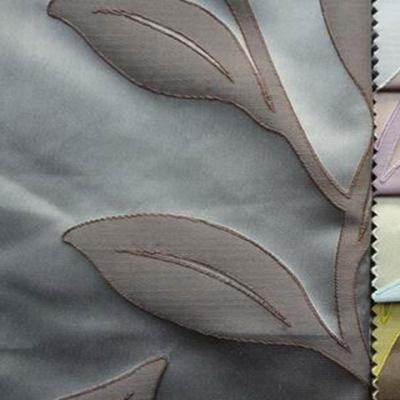 China Leaf Design 100% Polyester Brocade Jacquard Blackout Blackout Curtain Fabric Anti-Static for sale