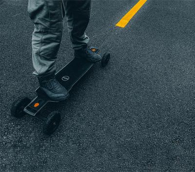 China Adult two-wheel all terrain electric skateboard electric motor longboard offroad skateboard for sale