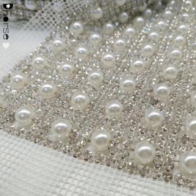 China Wholesale Bling Bling Flatback Hot Sale Diamond Mesh Roll Rhinestone Sliver Mesh For Bags for sale