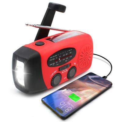 China Newest 2000 mAh Solar Hand Crank PORTABLE Rechargeable Self Powered Handheld Radio Transmitter With Led Flashlight for sale