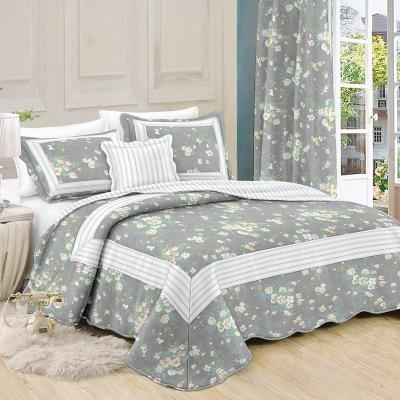 China China Lightweight Hot Selling Comfortable Bed Cover Set Custom Printed Bedding Comforter Cover for sale