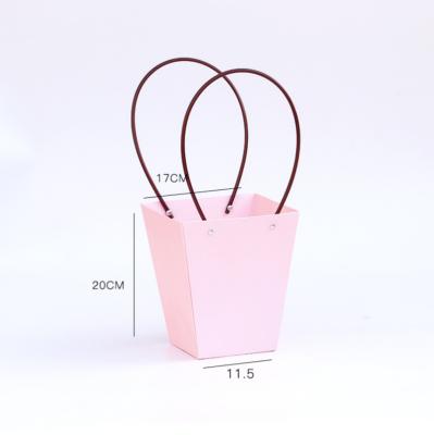 China Recyclable Flower Carry Bag Rectangular Kraft Paper Bags Party Decoration PVC Flower Box With Handle Waterproof Bouquet for sale