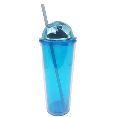 China Viable Provide Stock Order Ratio 22 oz Party Wall Round Ball Shape Plastic Straw Double Cup Straw for sale