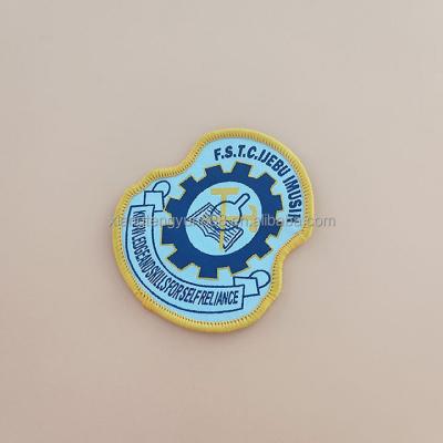 China Low MOQ Viable Personalized Embroidery Woven Label Custom Patches Custom LOGO For Clothes for sale