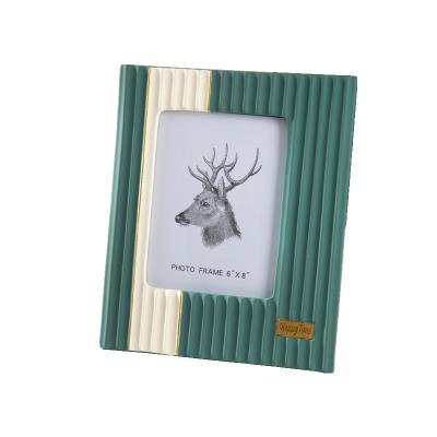 China Wholesale CLASSIC Color Picture Frame Splicing Square Desk Frame for sale