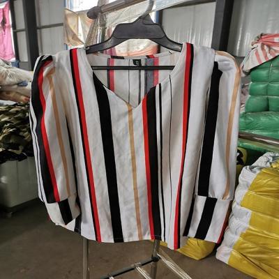 China Mixed sale second-hand clothing used cheap clothes summer for occasion to women's clothing fabric comfortable long-sleeved clothes in china factory for sale