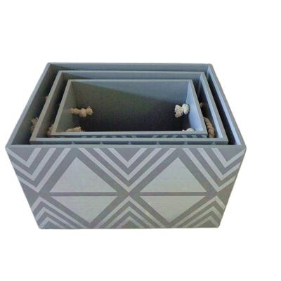 China Sustainable Wholesale Rustic Vintage Painted Wooden Crate Storage Box Decorative Wooden Crates With Hand Strap for sale