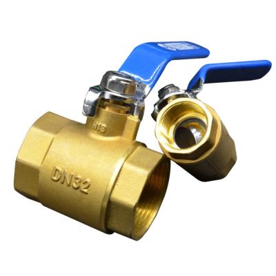 China Water Pipes Factory Double Ball Valve Female Thread Flow Control Valve Water Gas Manual Brass Ball Valve for sale