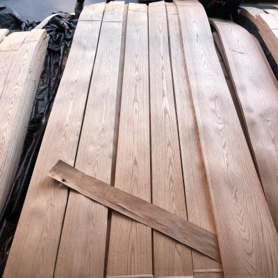 China 0.45mm 0.5mm 1mm Red Oak Veneer Sheets Wooden Veneer Sheet Sliced Cut for sale