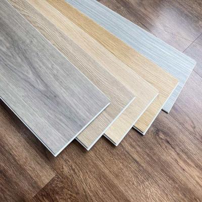 Chine Matériau résistant au feu carreaux de bois de sol cliquez sur PVC vinyle plancher de sol en spc pour intérieur à vendre