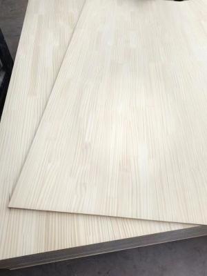 中国 Wholesale Pine wood timber Radiation Pine 4 * 8 Foot AA AB Plug Board for Furniture 販売のため