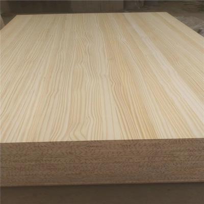 China Wholesale price 4 * 8ft 18mm pine wood finger jointed pine edge rubber board New Zealand solid wood board for furniture for sale