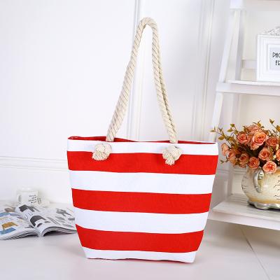 China Large Fashion Beach Tote Bag With Zipper Pouch Beach Bag for sale